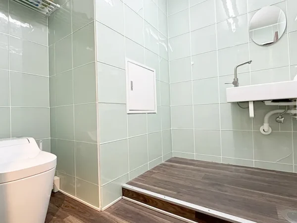 ４F：REST ROOM